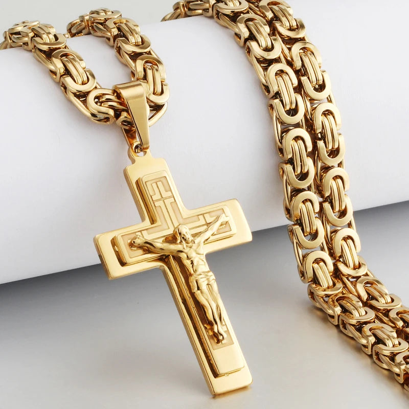 Collana Crocifisso oro con catena bizantina